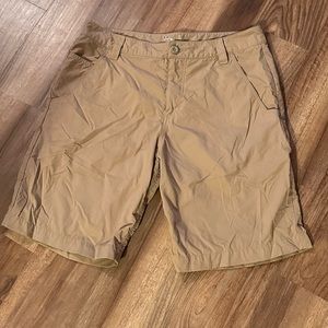 Men’s lightweight Under Armor shorts